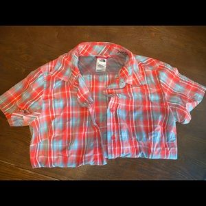 XS North Face Short Sleeve Button Up Shirt